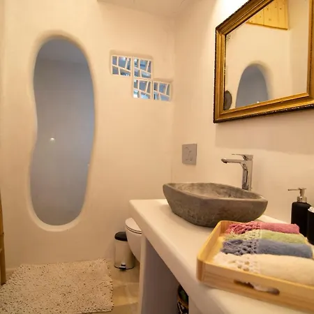 Quartano Paros * Nausa