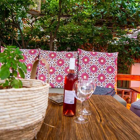 Quartano Paros * Nausa