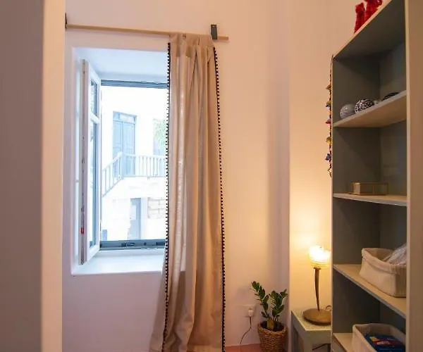 Quartano Paros * Naousa