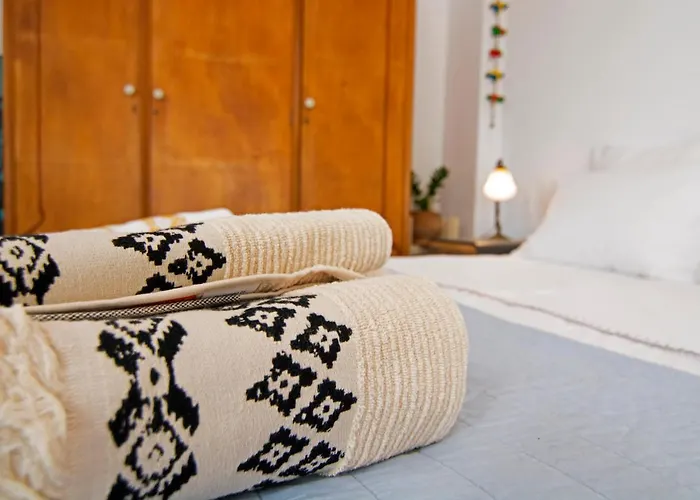 Quartano Paros Apartman *