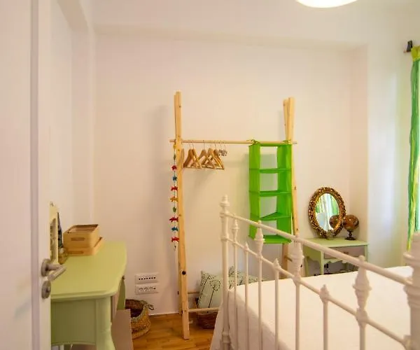 Quartano Paros Apartman Náusza